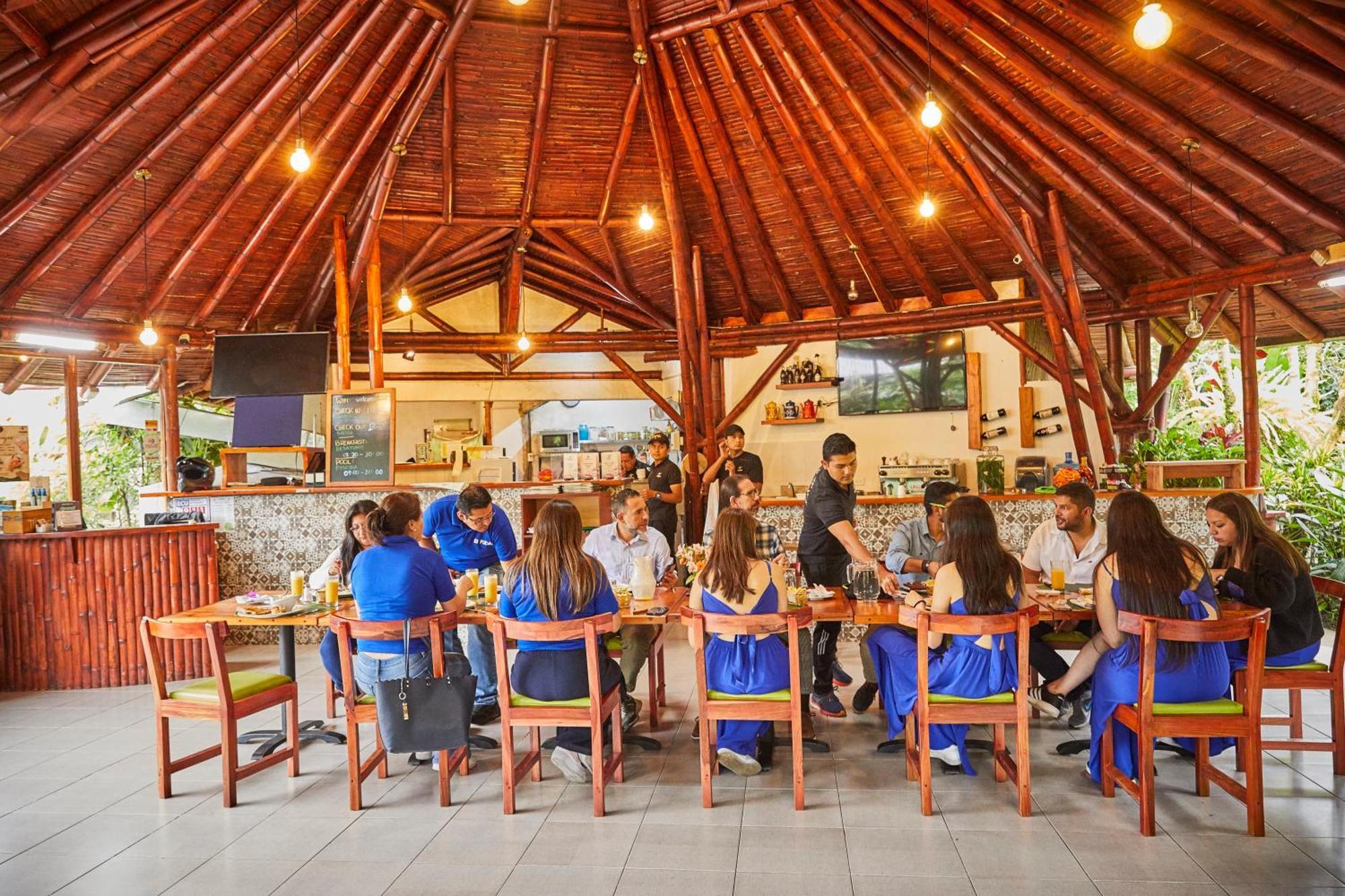 Sisakuna Lodge ミンド エクステリア 写真